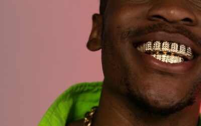 Grillz: Estilo y brillo para tus dientes